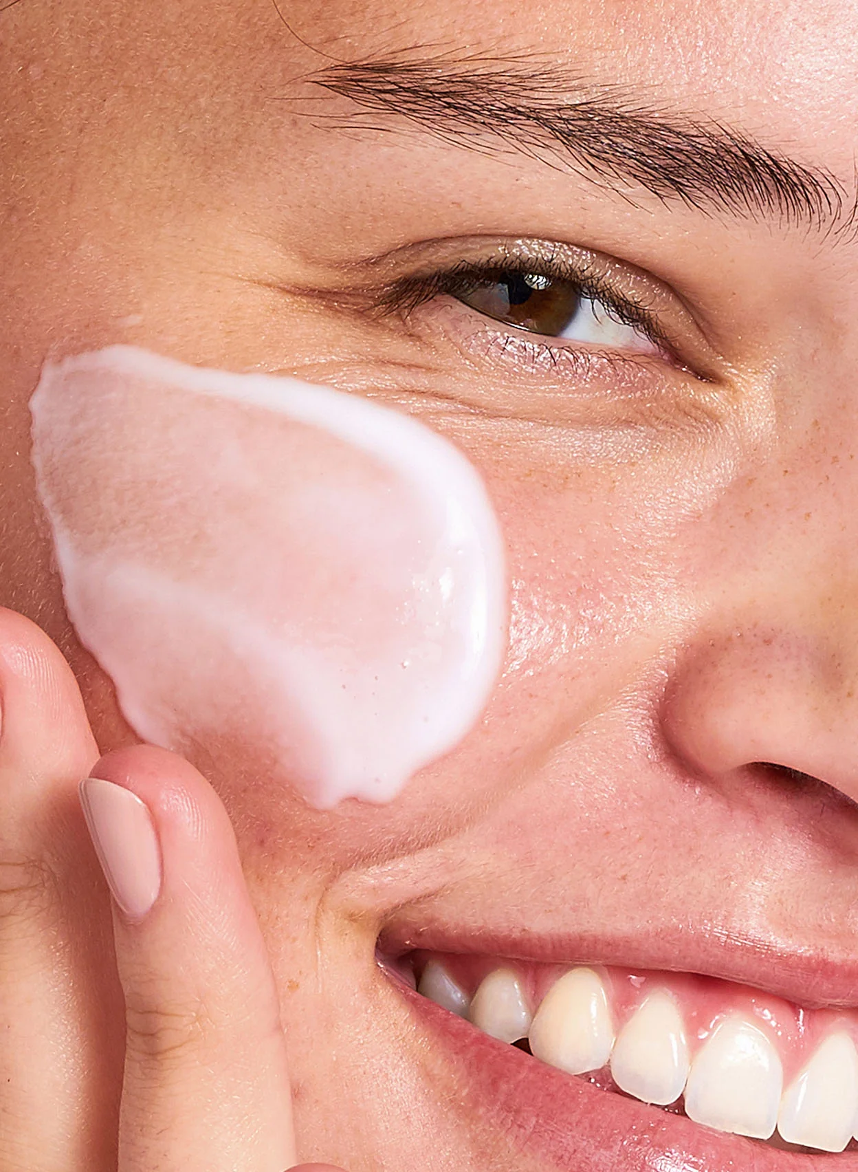 Acne Oil-Free Moisturizer - Image 3