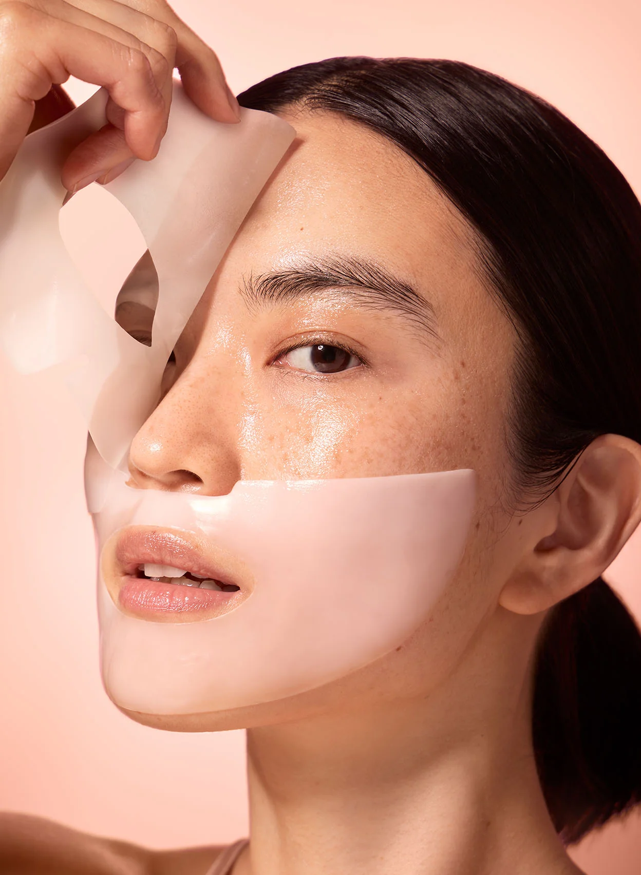 Glass Skin Ginseng Collagen Mask - Image 3
